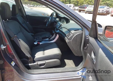 2015 Honda Accord Lx z USA, uszkodzony, nr VIN 1HGCR2F38FA237923